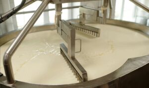 How a Dairy Manufacturer Reduced Process Disruptions by 50% and Rejects by 40% with AI Analytics | Quantum Computing